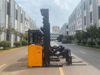 Carregador elevador de 2000 kg