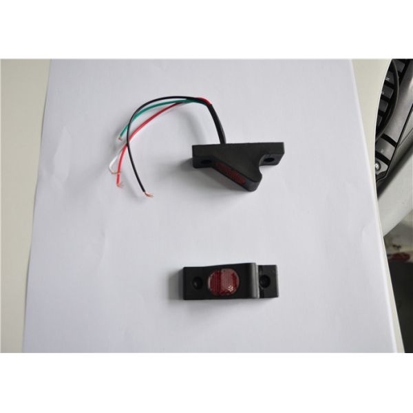 Дверь шторки ролика прочной пожарной машины алюминиевая построенная в подшипнике