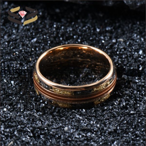 Anillo de la banda de boda de tungsteno para hombres 8mm Oro rosa con tripla guitarra de cuerdas de canal Meteorito de oro incrustación de papel