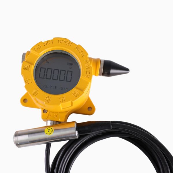 Stainless Steel Remote Level Transmitter Hydrostatic Type Wireless With 0.5% Accuracy