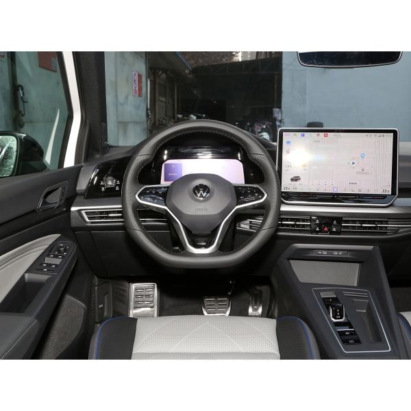 2024 Volkswagen Golf Automatic Hatchback Voiture compacte