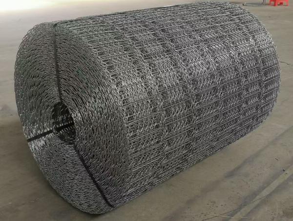 Malla de acero galvanizado soldada para tuberías de 2,8 MM en rollos de alta resistencia