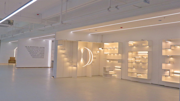 High Quality Anodized LED Strip Aluminium Profile with Customized Length for Surface & Recessed Mounted Installation