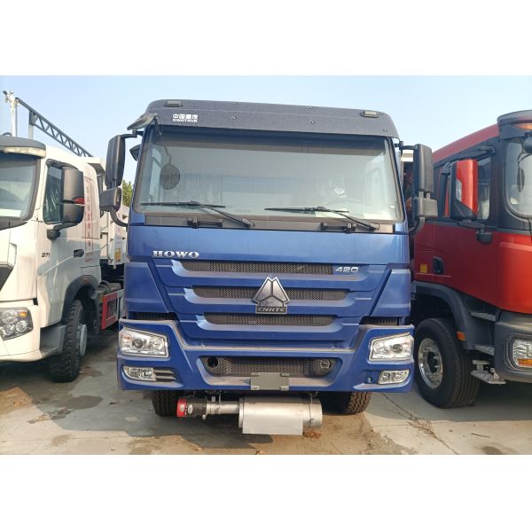 Автоцистерна Sinotruk Howo 30-40cbm 8x4 Lhd Euro 2 420 л.с.