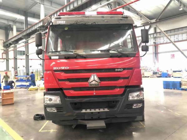 Caminhão de bombeiros de espuma SINOTRUK resistente 276KW 6x4 15000L com cabine dupla