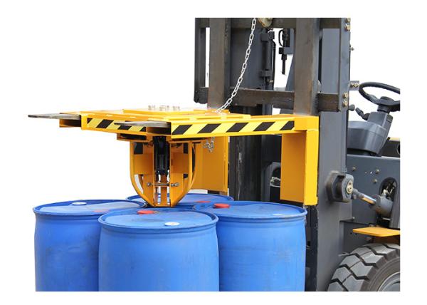 A empilhadeira YL4-1 montou quatro tambores aperta a grua com capacidade de carga de ajuste automática 500KgX4 do quadro do núcleo