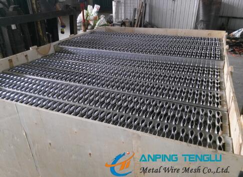 Diamond Hole Safety Grating Safety for Walk Way With Slip-Resistant