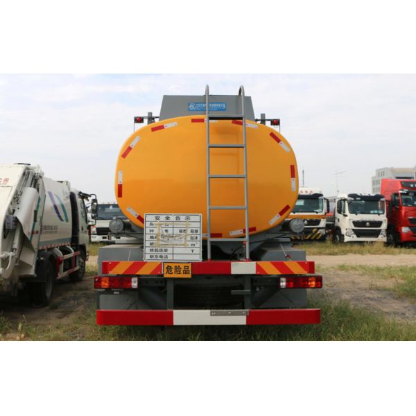Sinotruk A7 new 20000-30000 liters carbon aluminum alloy stainless steel fuel tanker truck