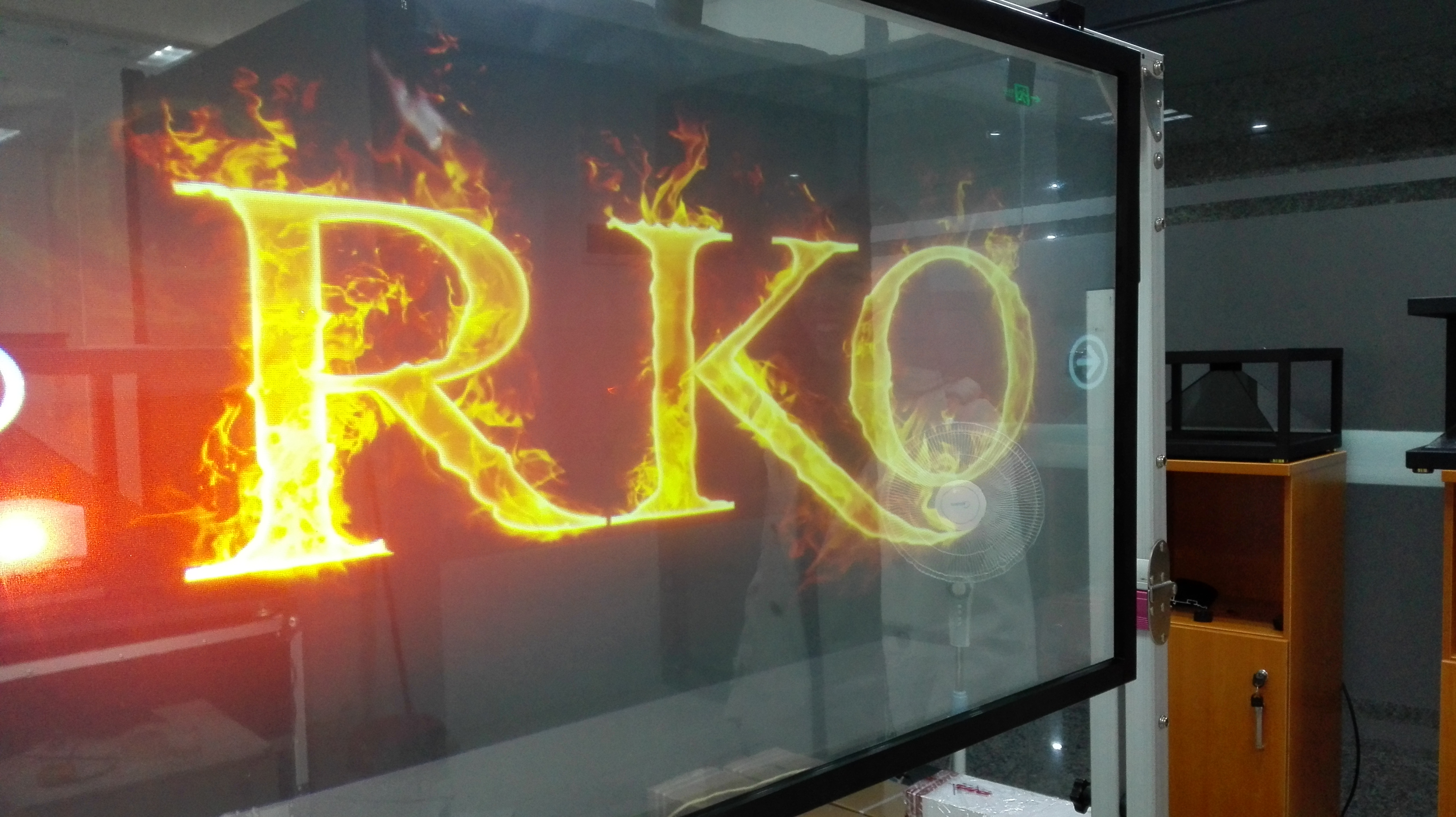 Слипчивый фильм экрана задней проекции, на открытом воздухе прозрачный фильм проекции