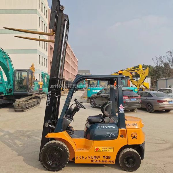 Toyota FD50 Truck Forklift with Original Hydraulic Cylinder 3ton Operating Weight