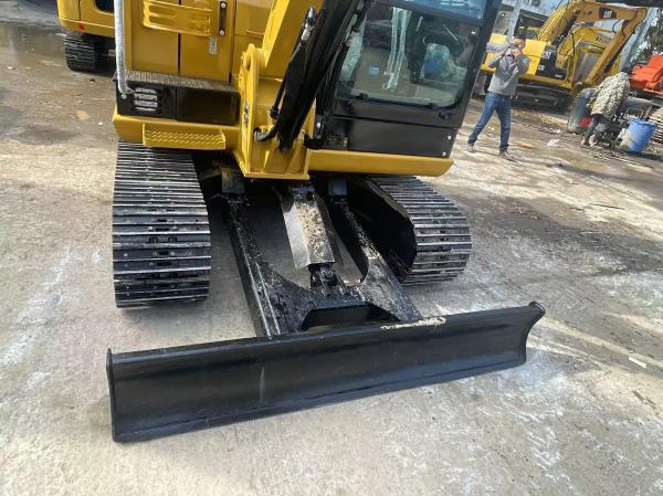 Cat 305.5 Mini Excavator Mini Digger with Flexible Design