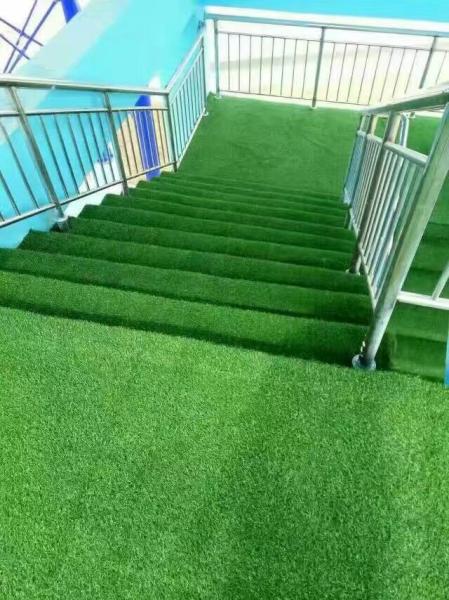 25mm Pet Friendly Fake Lawn / Artificial Turf Dog Run Easy Installation