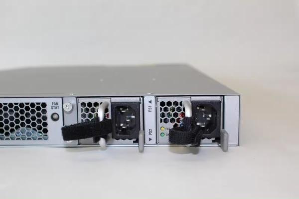 Nexus 5000 Series N5K-C5548UP-FA 32-Port 10GbE Switch with QoS SNMP LACP 2 Fans Bundle