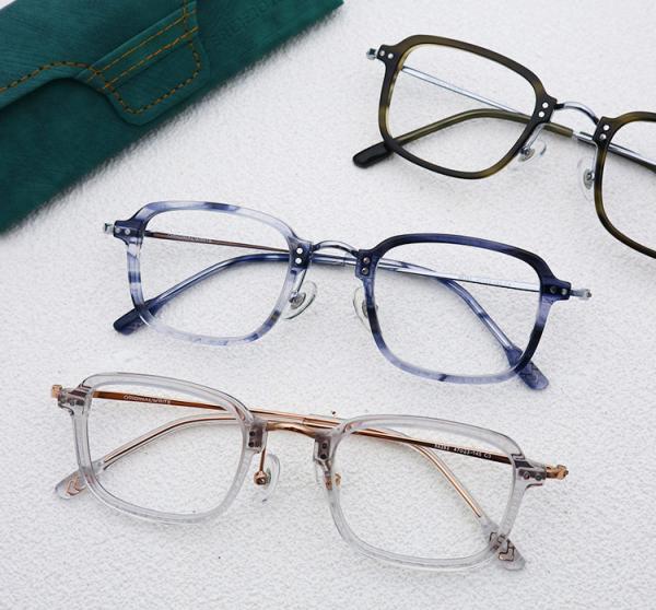 Trendy Optical Eyeglasses Frame Pure Lightweight Titanium Glasses