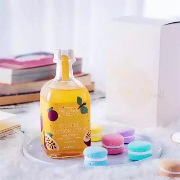 500ml 700ml 800ml Glass Bottle Custom Glass Bottle for Wine Whiskey Empty Square Bottle