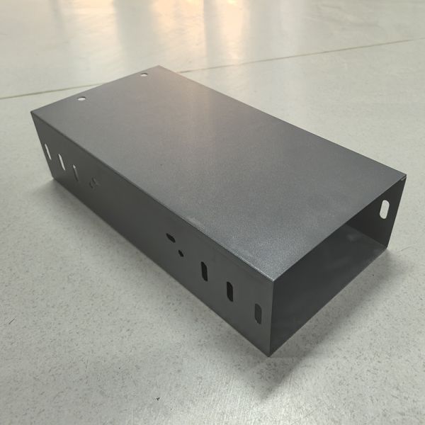 Streamline Cable Management Slotted Cable Tray Galvanized Finish Steel Cable Trunking Slotted