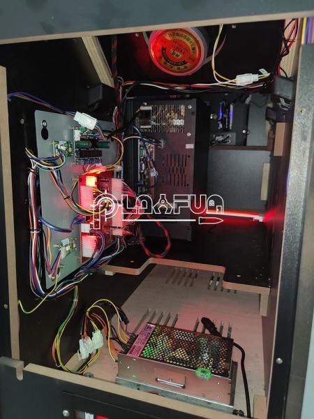 Coin operated arcade gun shooting 32 LED Terminator video shooting game machine