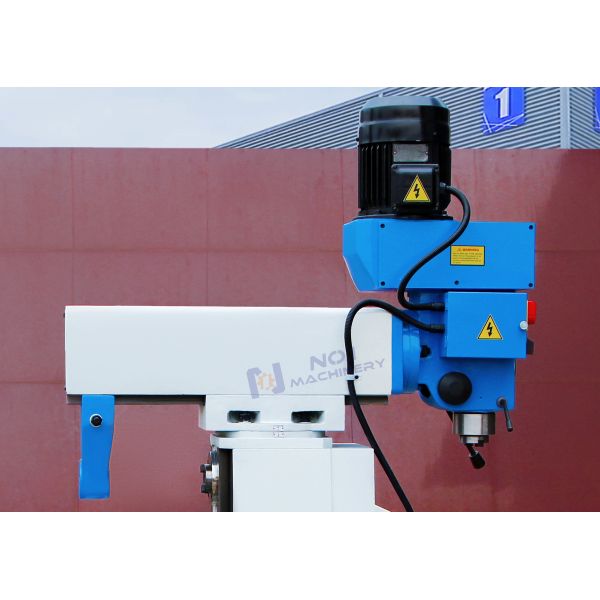 China ZX7550CW Vertical and Horizontal Milling Machine Small Universal Milling