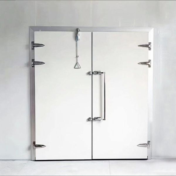 Semi Recessed Cold Storage Door For Food Processing / Production Cold Rooms