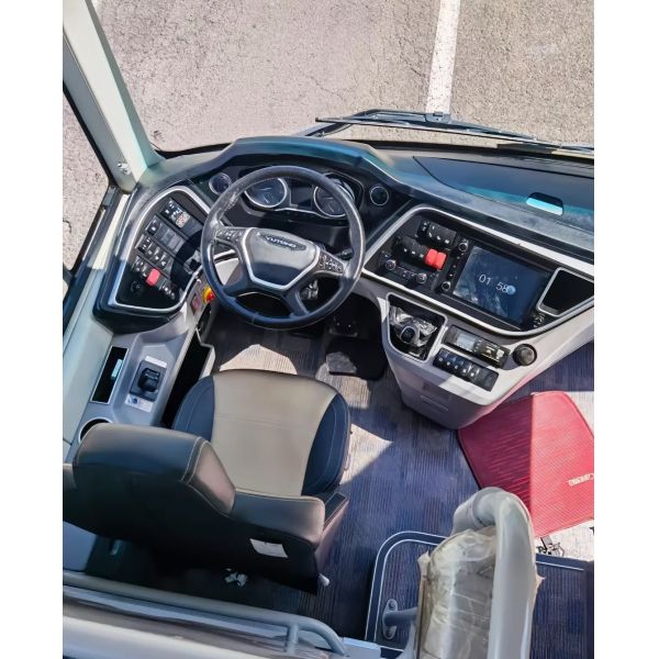 56 Seaters Luxury Coach King Long YU TONG 6148 Diesel Power Low Floor City Bus with Record