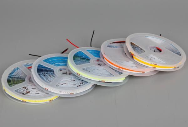 bande de panneaux flexibles étanche 12V/24V SMD2835 RGBW 50m de rouleau flexible source lumineuse de décoration extérieure