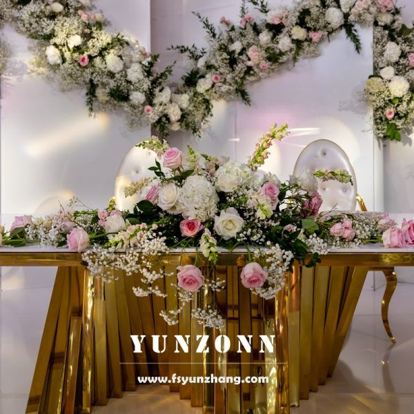 Luxury High Quality Gold/Silver Stainless Steel Wedding Dining Table with Tempered Glass Table Top