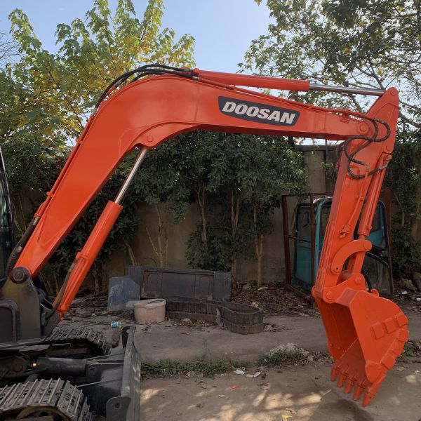 Использованный мини экскаватор Doosan DX55 DH80 оригинальный Doosan DX75 DH80 DX55 с 36,2 кВт