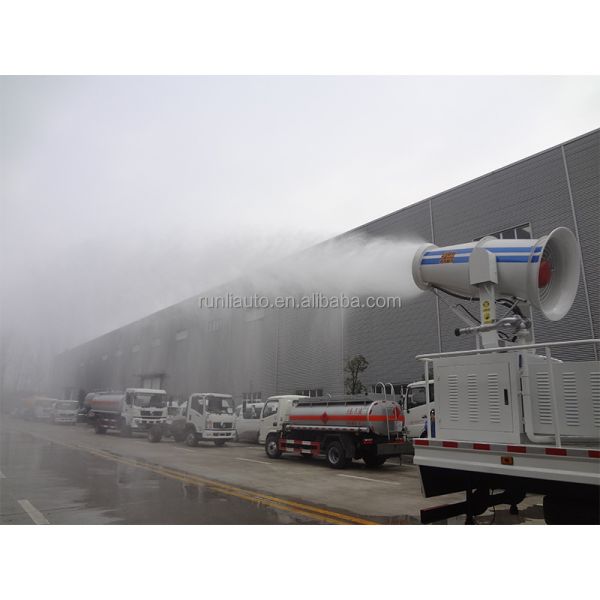 Pulvérisateur d'eau et de poussière SINOTRUK 6x4, camion pulvérisateur EURO 2