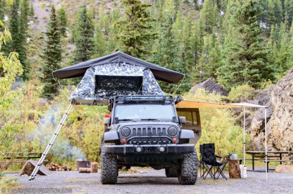 Family Travel Off Road Roof Top Tent Tear Resistant With High Density Foam Mattress