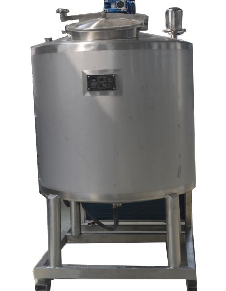 Processing 200L Stainless Steel Milk Cooling Tank with 5.5KW Power