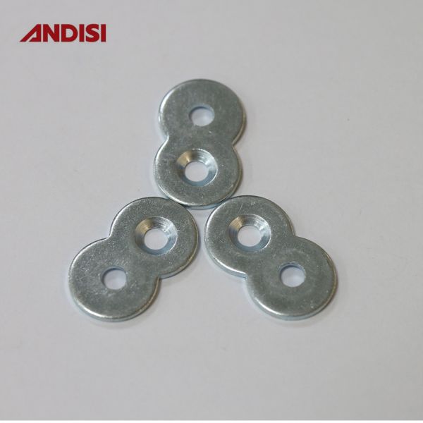 29.2X17.2mm Nonstandard 8 Shape Metal Corner Bracket for Cabinet and Table by Andisi