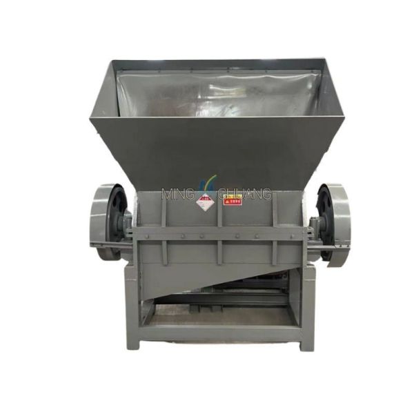 Safe Glass Bottle Hammer Metal Plastic Crusher with 6 Rotating Blades Weighing 2000Kg