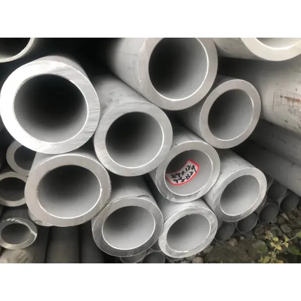 ASTM A312 TP316L Cold-Drawn Seamless Stainless Steel Pipe with Polished Surface