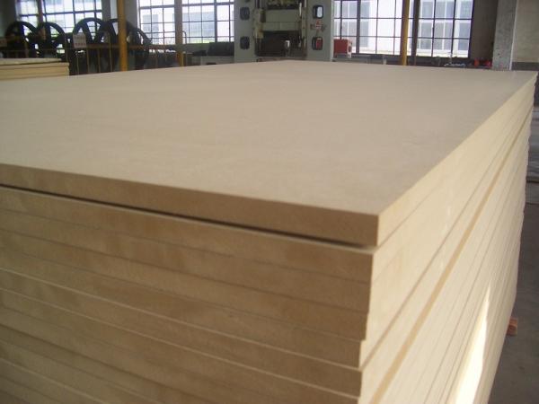 Poplar Core Plain Laminated MDF Board For Interior Flooring Furniture Decoration