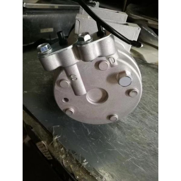 China FACTORY SELL 100% Brand New High Quality Mitsubishi A/C Compressor