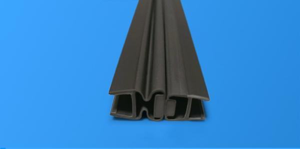 Surface Smooth Shower Screen Seal Strip Erosion Resistant Easy Installation