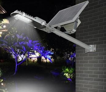 Energy Saving 3300lm Solar Based Led Street Lights 20W Toughened Glass Material