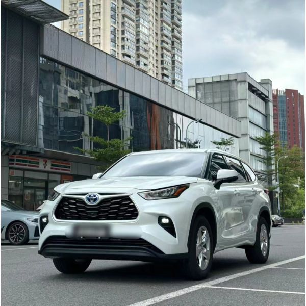 Четыре колеса передовые ESC и гибридные технологии Победная комбинация в Highlander