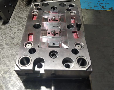 Versatile Plastic Injection Mold Base With Flanged Precision Injection Molding Service