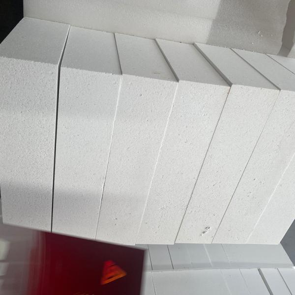 Alumina Bubble Brick for Custom Sized Applications and 0.15-15% SiO2 Content