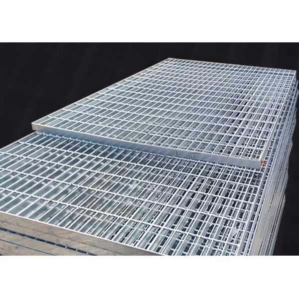 Anti Skid Q345 Welded Steel Grating 1250mm Width Hot Dip Galvanized