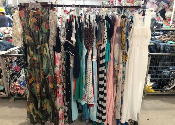 Top grade used women's clothing , second hand ladies silk dress , for Africa with good price