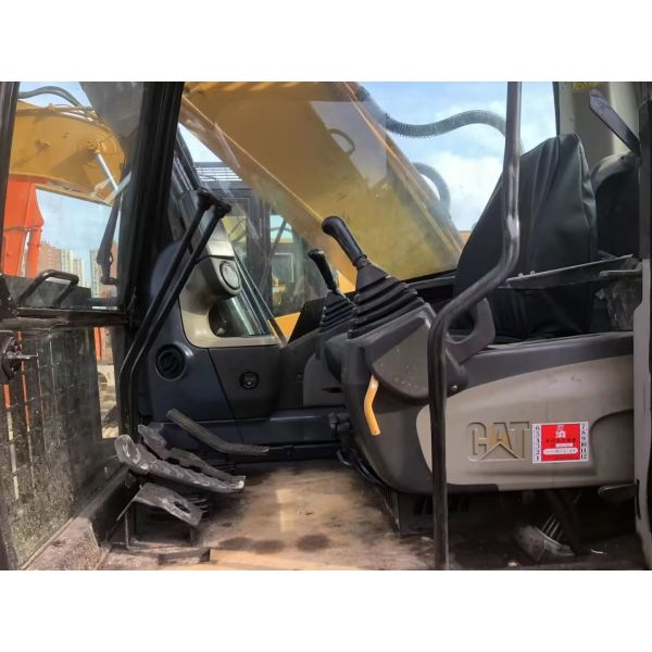 CAT320D Used Excavator in UAE Crawler Backhoe CAT320DL CAT320D2 for Construction Work