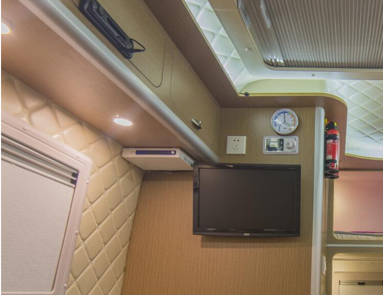 Лицензия допустила легковес семьи с трейлера туриста дороги с просторной живущей комнатой