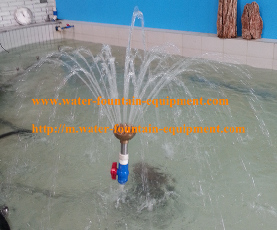 Big Base Fixed Flower Water Fountain Nozzles Brass / Brass Chromplated