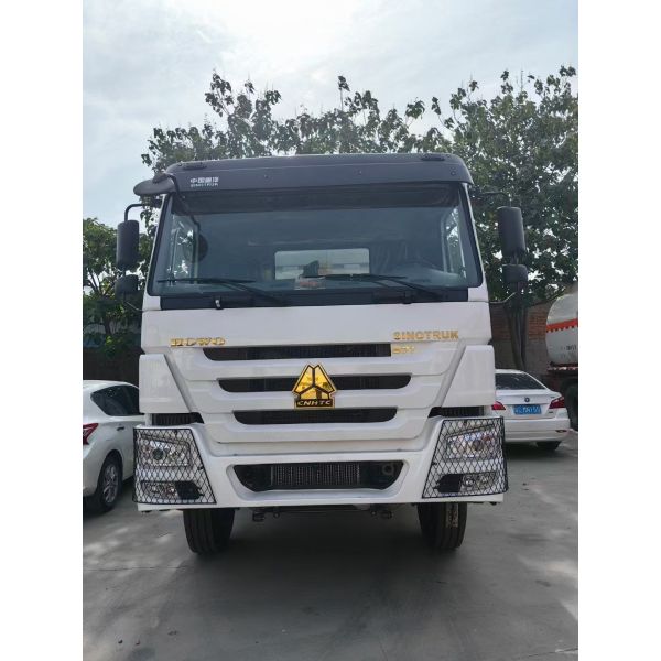 Howo Sinotruk 371  truck with fast transmission, diesel left turn box cargo hold
