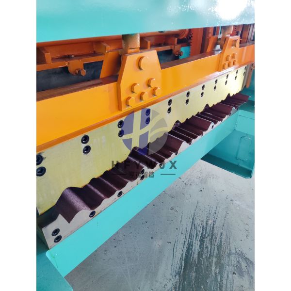 Industrial Grade 1020 Metal Roof Tile Making Machine With 400H Steel Frame