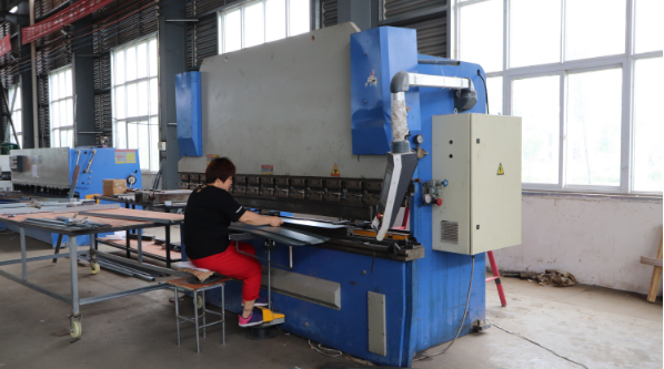 90 kW Tire Crushing And Recycling Production Line Full Automatic Tire Recycling Machine