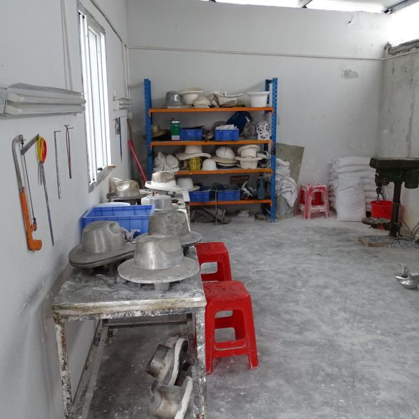 2018 trendy fashionable girls corduroy cap with MOQ only need 3 pcs, Women baseball cap