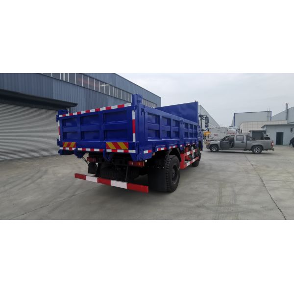 Dongfeng Four Wheel Drive Off Road Cargo Dump Truck Diesel 4×4 Manual Transmission